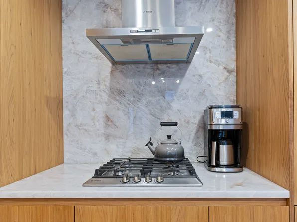 27 West 19th Street image 8 of 17