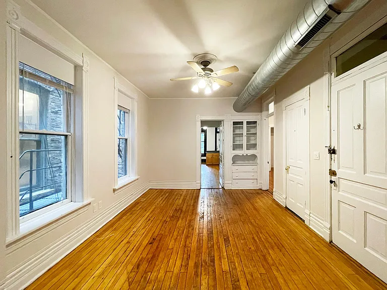 1434 N North Park Ave #2 — Photo 7