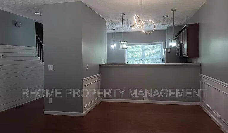 756 Celeste Ln SW — Photo 8
