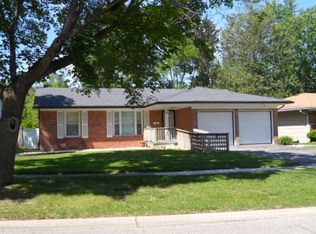 1600 Sheffield Dr, Ypsilanti, MI 48198