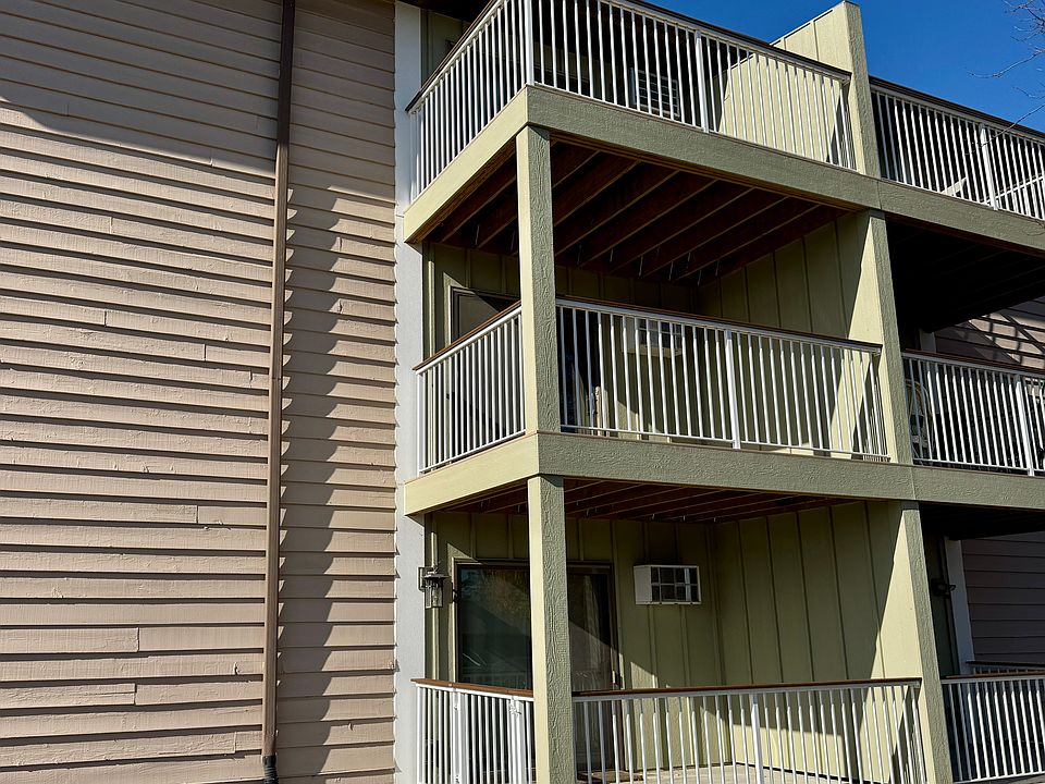 1st image of 570 Whispering Ln APT 202