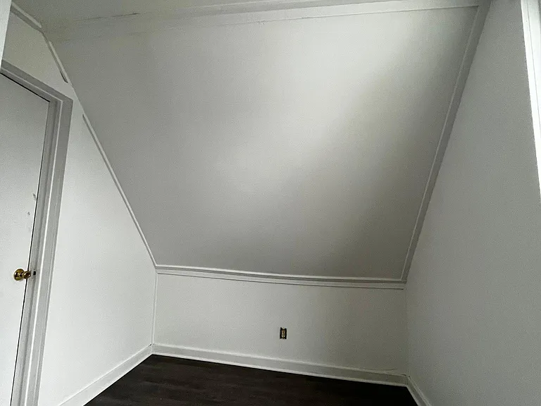 4944 Magoun Ave — Photo 2