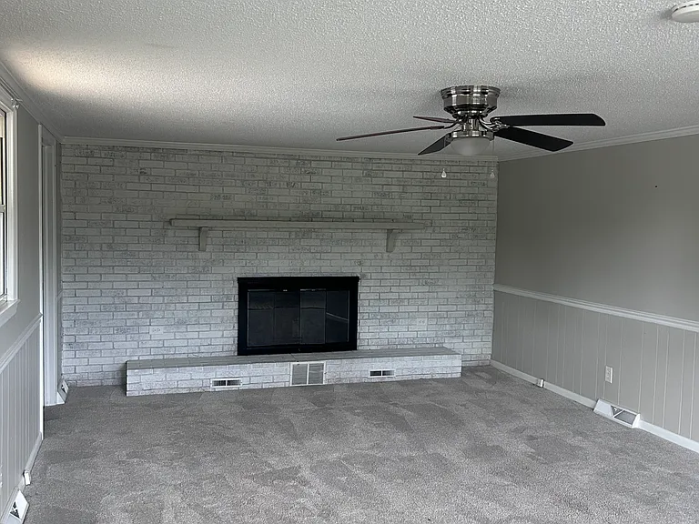 3074 Roberta Rd — Photo 9