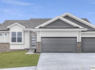 17657 Scott St, Bennington, NE 68007