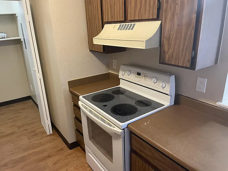 4501 Boardwalk Dr E #L-L-3 — Photo 11