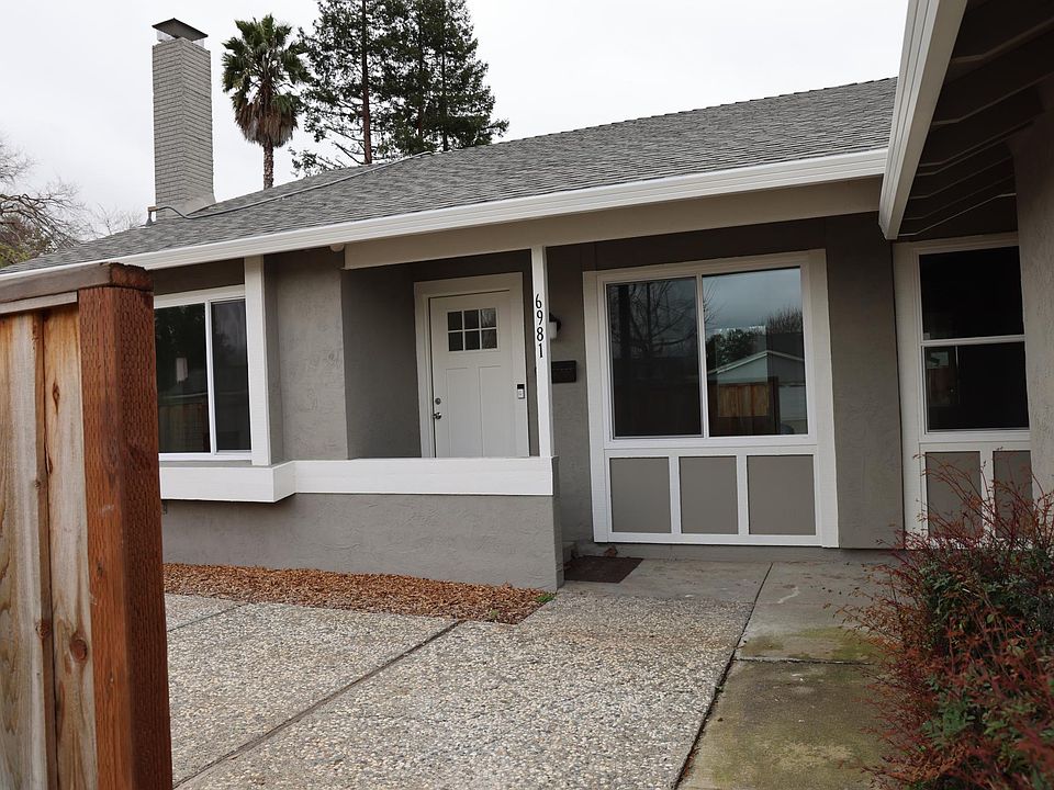 1st image of 6981 El Marcero Ct