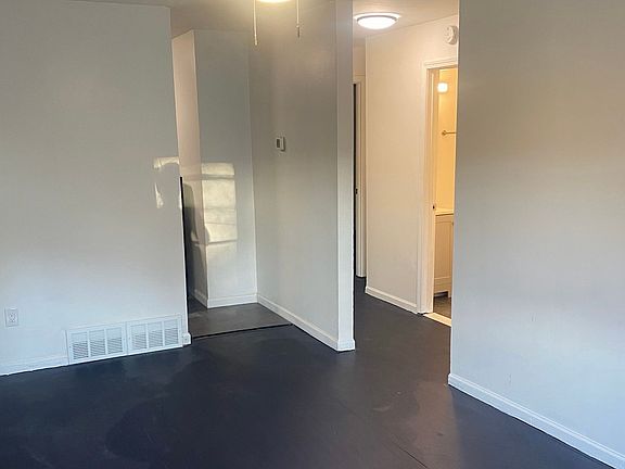 3rd image of 441 Wallace Ave