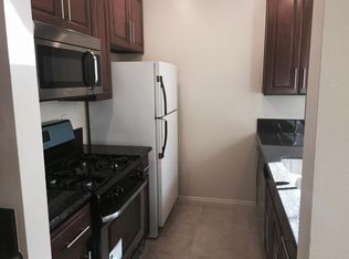 10911 Rochester Ave #102, Los Angeles, CA 90024