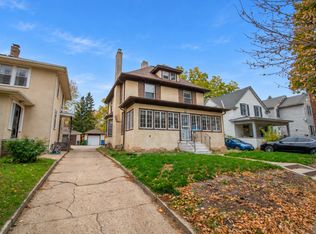 1075 14th Ave SE, Minneapolis, MN 55414