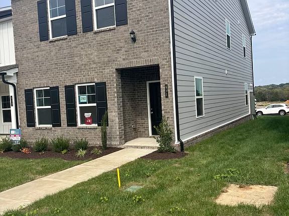 4th image of 977 Nance Ln
