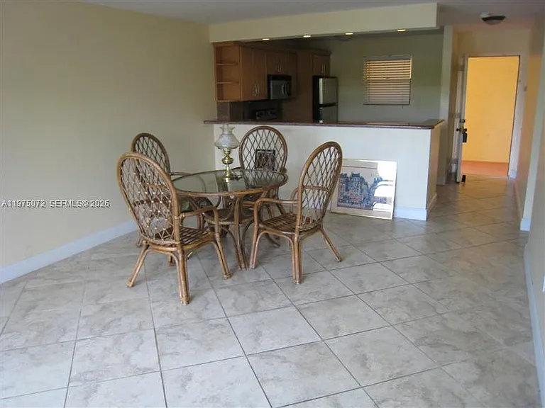 7722 Camino Real #E-301 — Photo 4