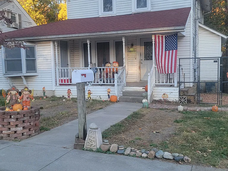 1015 S College Ave #1 — Photo 13