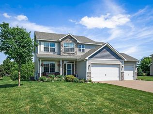 13586 Superior Dr, Rogers, MN 55374