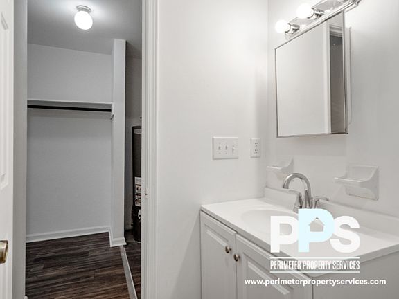 5th image of 1510-1512 Pine Log Rd NE Unit 1510