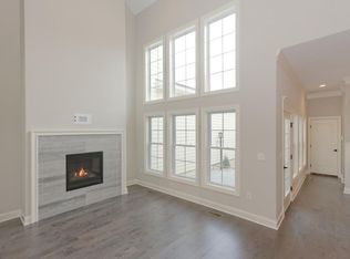 9 Sudburry Sq, Latham, NY 12110