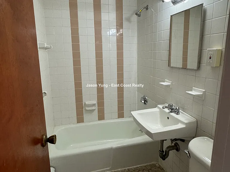 82 S Huntington Ave #8221 — Photo 6