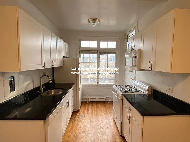 911 Elmwood Ave #N3 — Photo 17