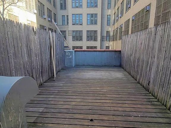 2nd image of 134 9th Ave #2Y