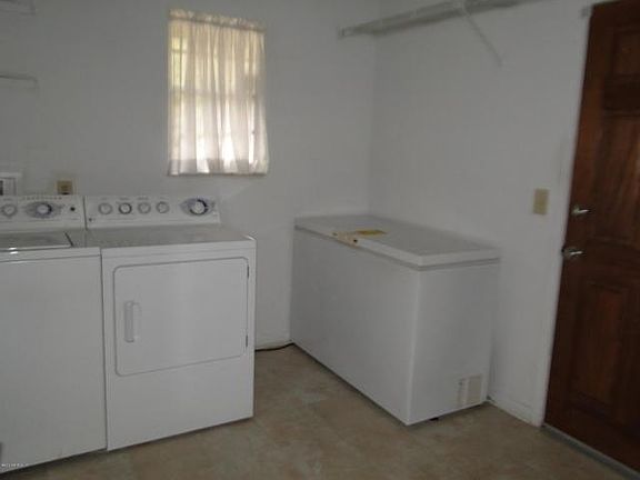 5th image of 3315 Sara Dr