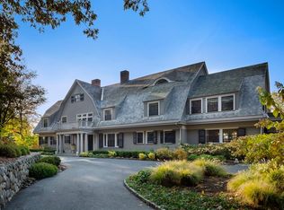 235 Nashawtuc Rd, Concord, MA 01742