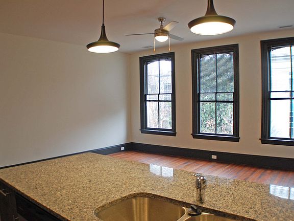 3rd image of 316 E Grace St #101