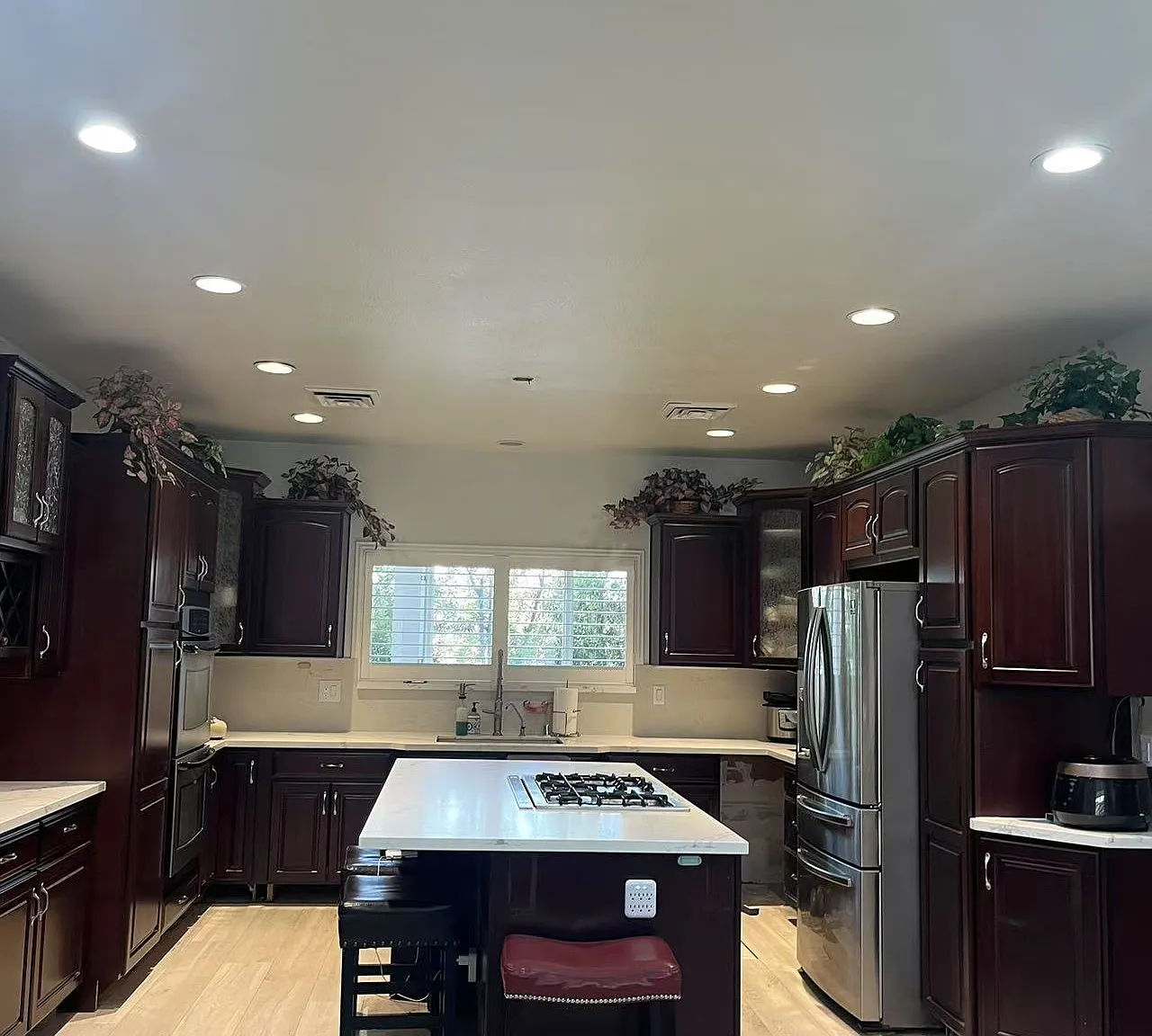 5 bed, 3691 sqft, $3,700 — Photo 3
