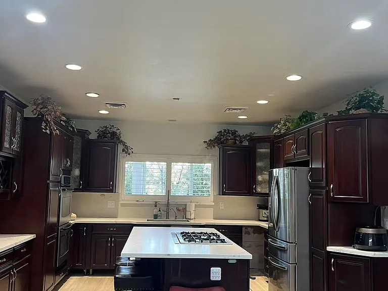 527 Canyon Rd — Photo 3