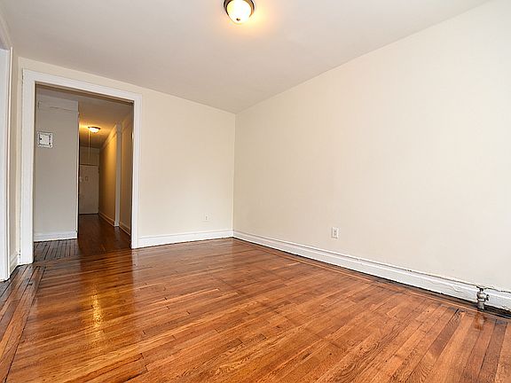 2nd image of 2442 Morris Ave APT 1
