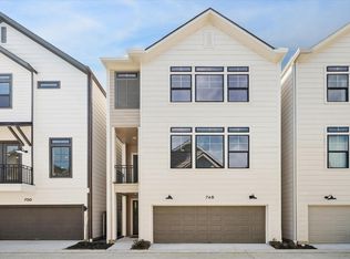 752 Curtin St, Houston, TX 77018