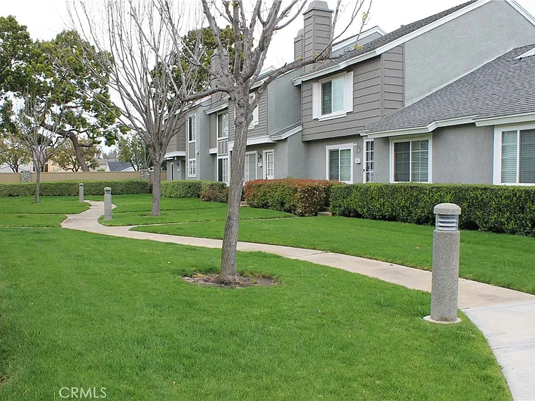 73 Fox Holw — Photo 3