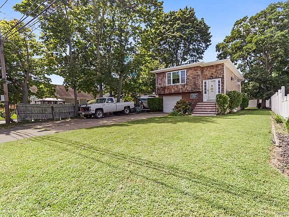 4th image of 1320 Pine Acres Boulevard