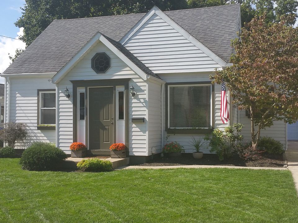 1st image of 2746 Fairview Pl