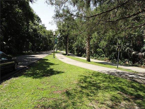 4th image of 206 Sunrise Blvd