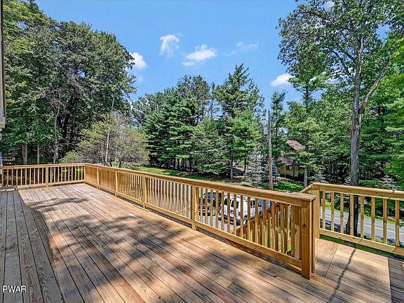 2nd image of 1006 Hidden Valley Ct