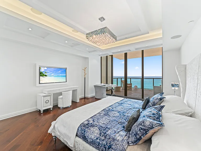 9703 Collins Ave #Penthouse 00 — Photo 11