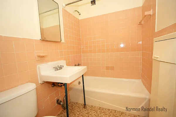 Rented by Norman Raindel, LREB | media 19