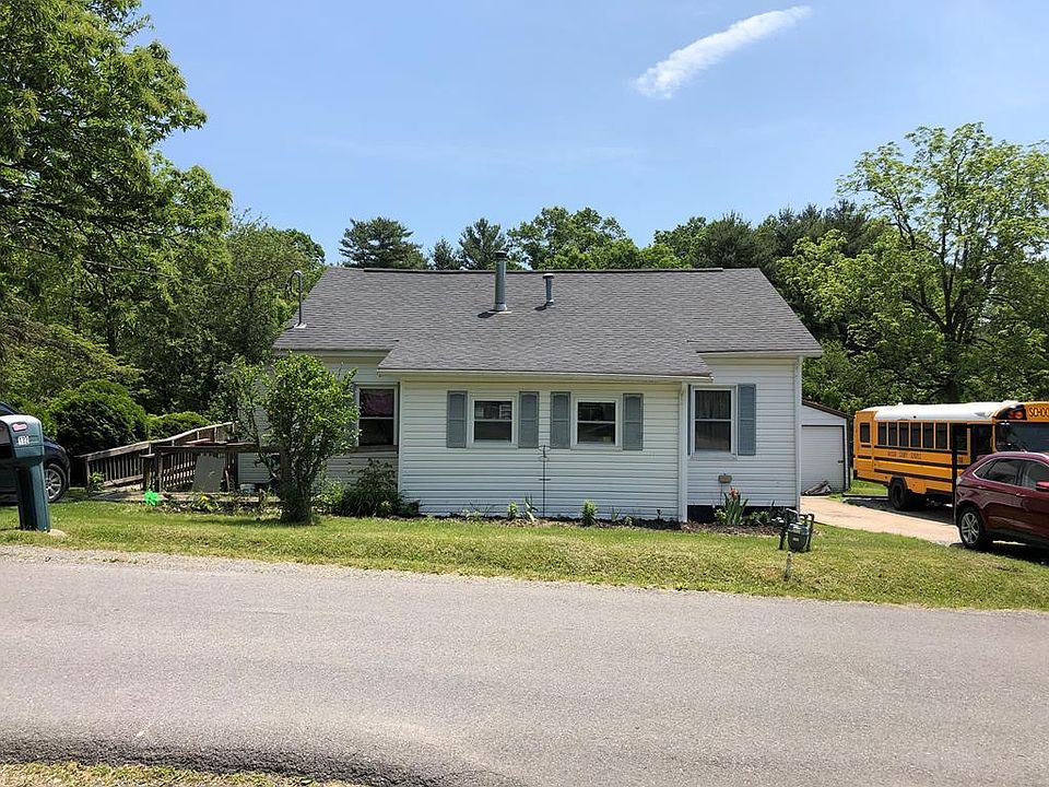 1st image of 132 Mahan Ave