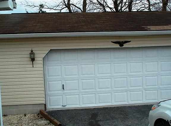 5th image of 5 E Locust Ln