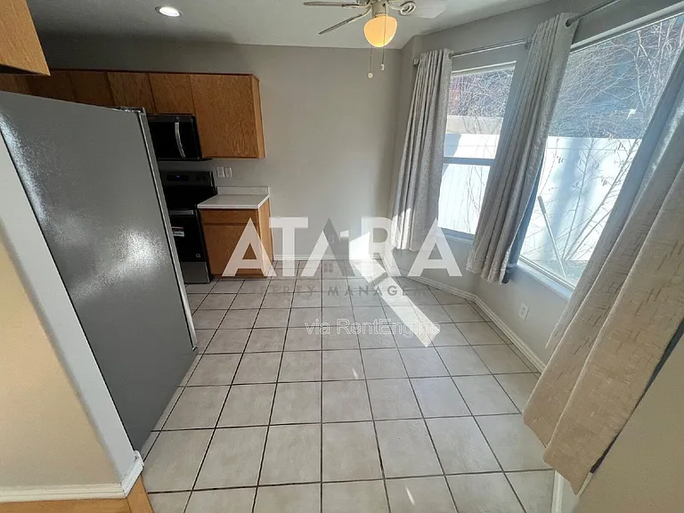 254 N Bliss Ct — Photo 12