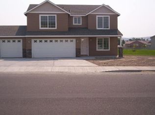 5501 Kona Dr, West Richland, WA 99352