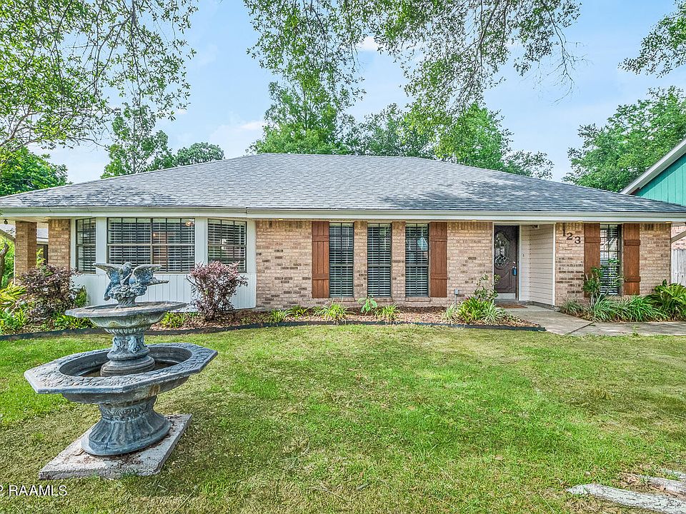 1st image of 123 Meadow Glen Dr