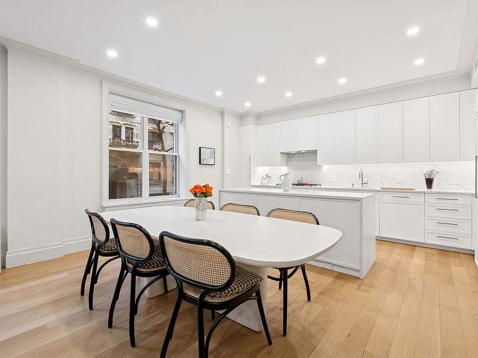 1st image of 780 W End Ave #Mezz1