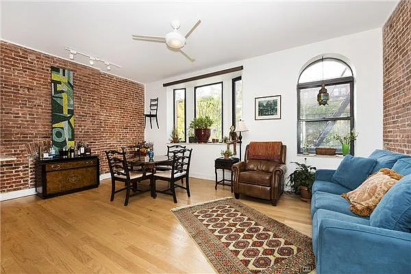 Sold by Bohemia Realty Group | media 1