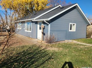 101 Centre St, Frontier, SK S0N0W0