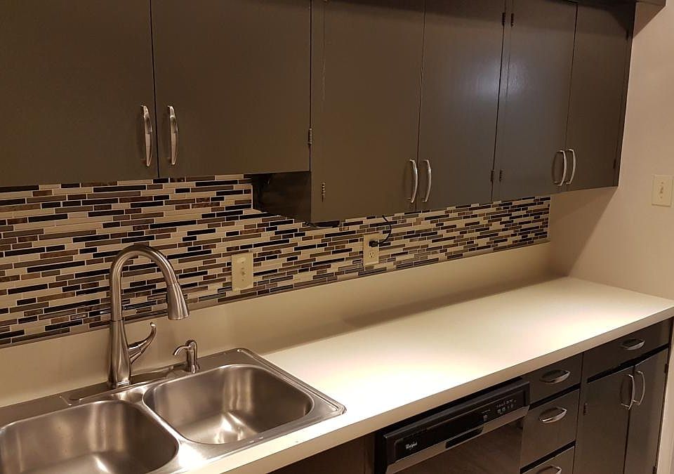 Kitchen - Painted Cabinets, Mosaic Backsplash