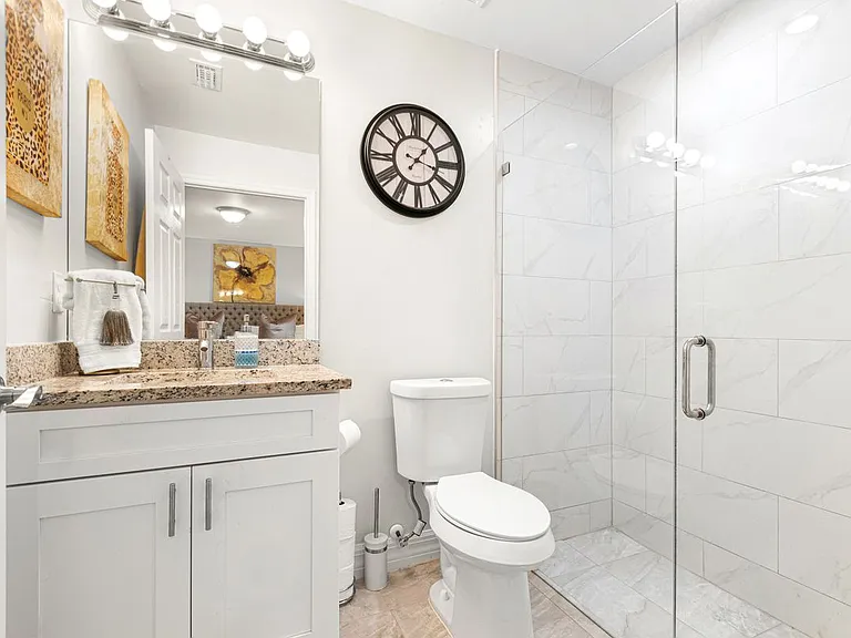 1137 Edgerton Ave — Photo 12