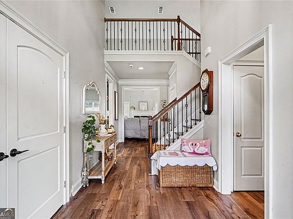 4th image of 8100 Powhattan Ct