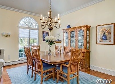 5th image of 140 Hampton Blvd
