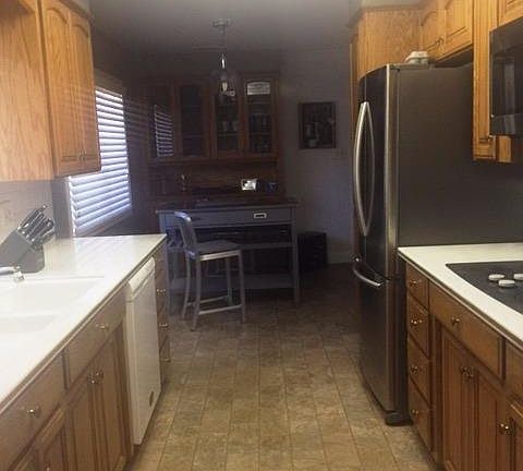 3rd image of 730 Birchwood Dr