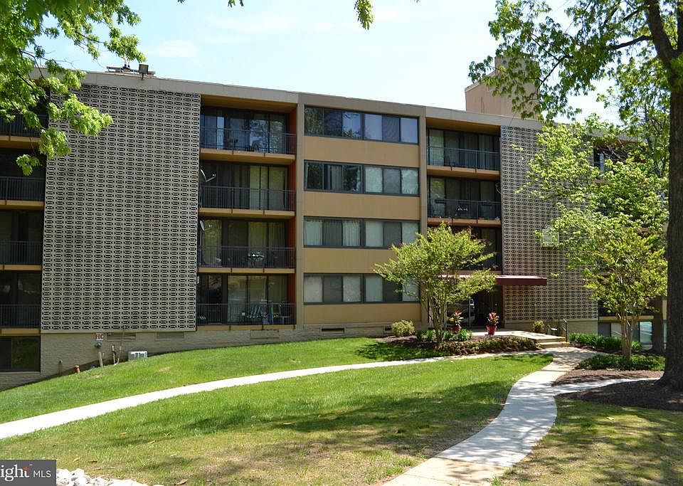 1st image of 12 S Van Dorn St APT 205